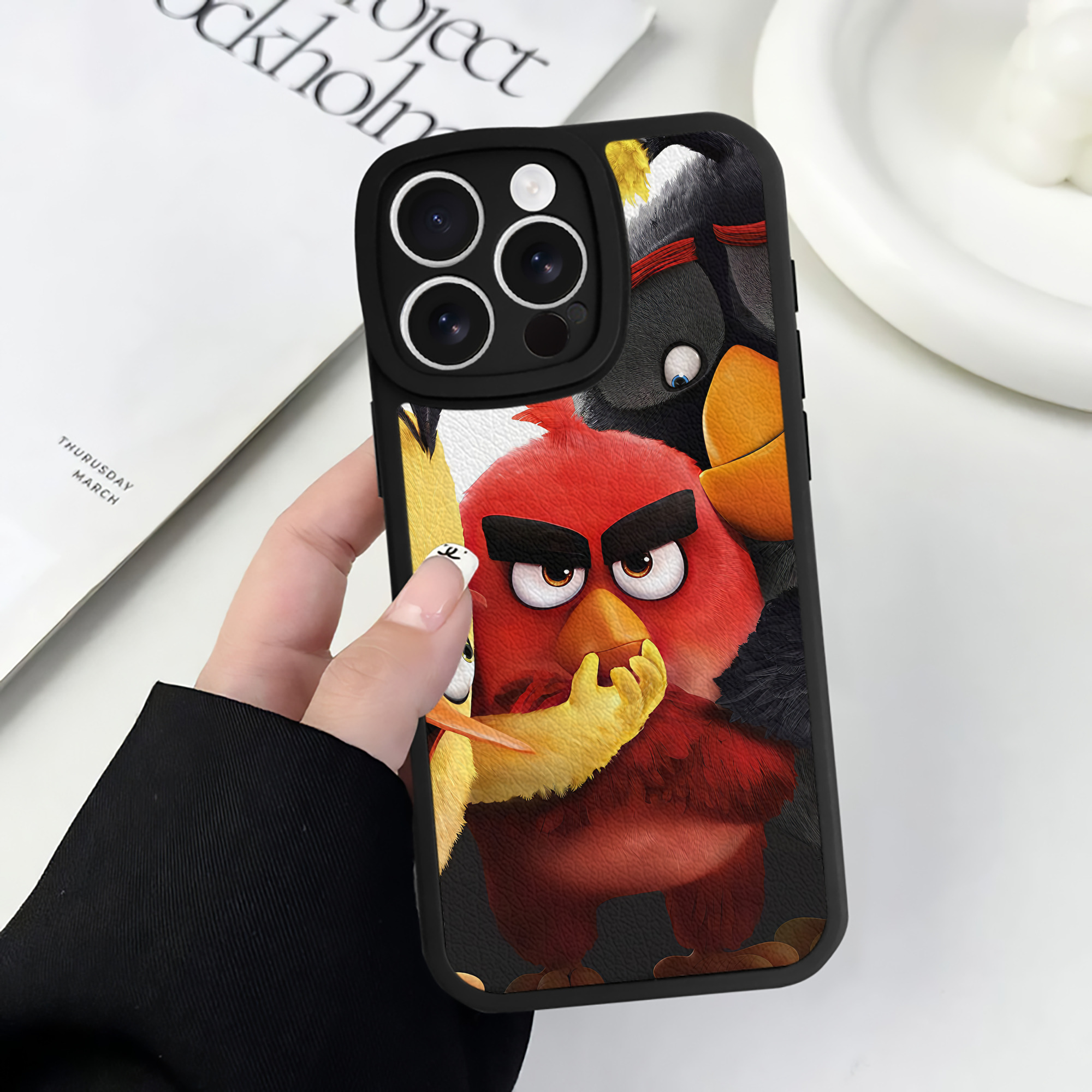 （画像用） Angry Birds アングリーバード 【iPhone 16シリーズ対応】シリコンスマホケース（レザー調） 材質：シリコン
